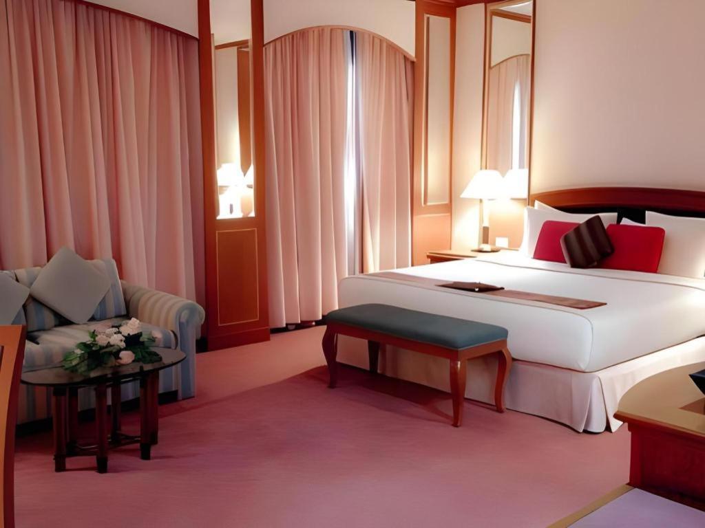 The Regency Hotel Hatyai หาดใหญ่ ภายนอก รูปภาพ
