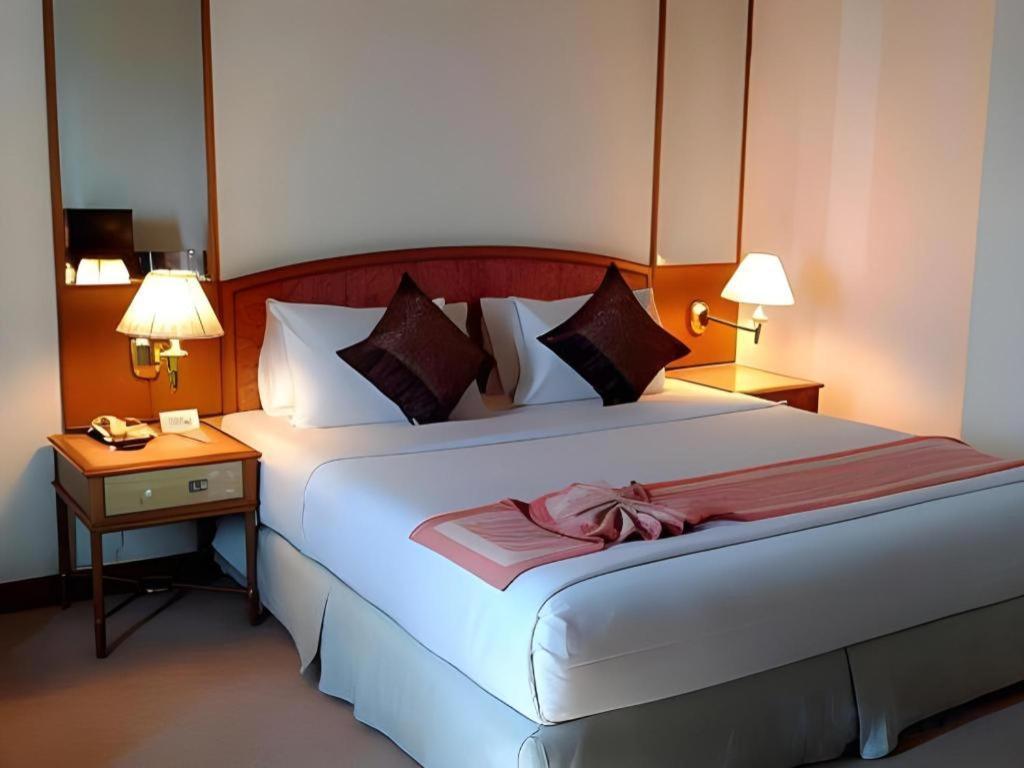 The Regency Hotel Hatyai หาดใหญ่ ภายนอก รูปภาพ